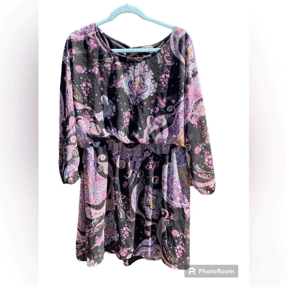 Express Knee Length Elastic Waist Paisly Print Key Hole Back Dress